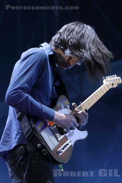 RADIOHEAD - 2017-07-02 - ARRAS - La Citadelle - Main Stage - Jonny Greenwood